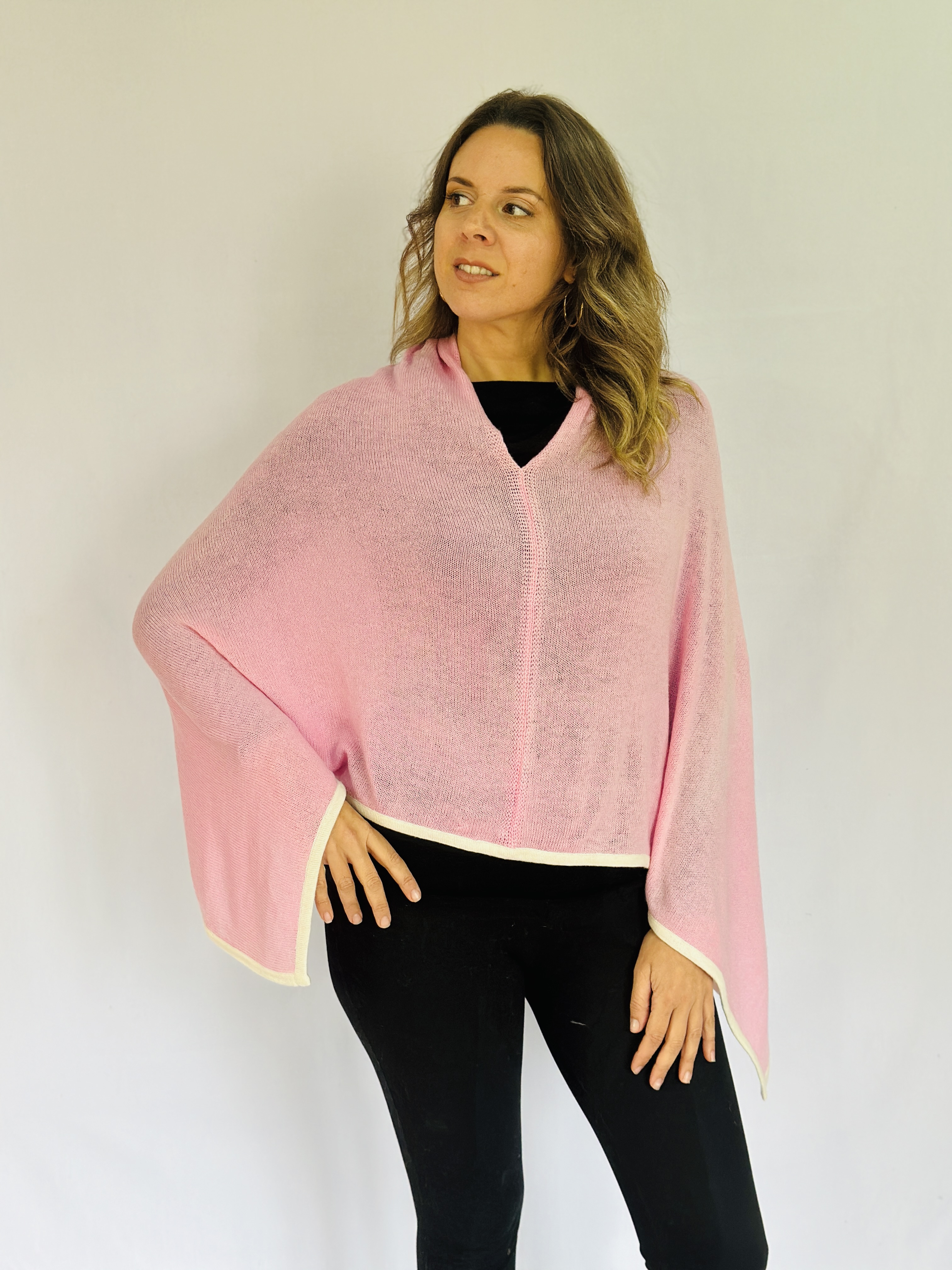  Cashmere trim Poncho (3145)